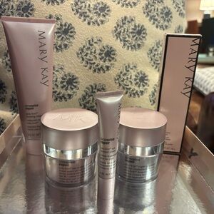 Mary Kay Time Wise Anti Aging Repair Kit- with BONUS!